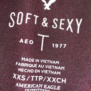 Maroon American Eagle shirt